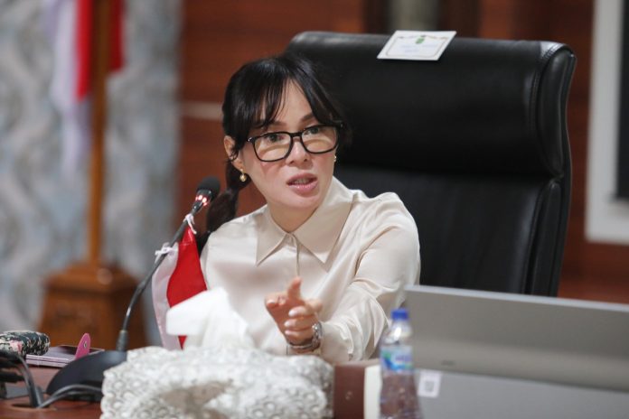 Wakil Walikota Batam Li Claudia Chandra, memimpin rapat lanjutan persiapan Pesta Rakyat HUT ke-80 Republik Indonesia Tingkat Kota Batam. Foto : ist