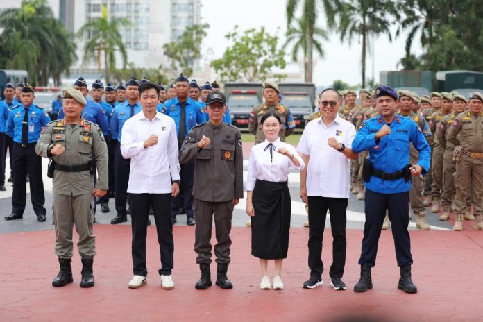Apel Gabungan Direktorat Pengamanan Aset Kawasan (Ditpam) dan Satuan Polisi Pamong Praja (Satpol PP) Kota Batam di Dataran Engku Putri, Batamcentre. Foto : ist