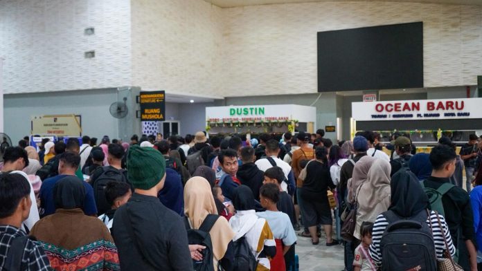 Sebanyak 43 ribuan orang meninggalkan Batam melalui pelabuhan Domestik Sekupang selama arus mudik lebaran tahun 2026. Foto : ist