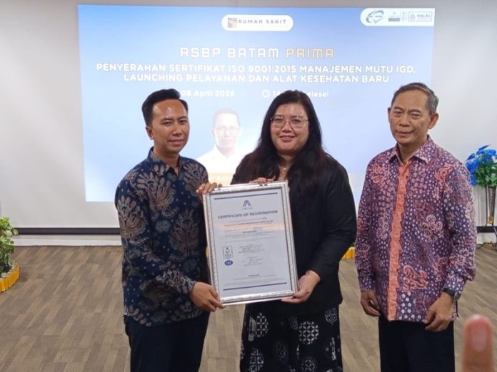 Rumah Sakit Badan Pengusahaan (RSBP) Batam resmi menerima Sertifikat ISO 9001:2015 untuk Sistem Manajemen Mutu sekaligus meluncurkan berbagai layanan serta alat kesehatan berteknologi tinggi pada Rabu (8/4/2026) di Sekupang.