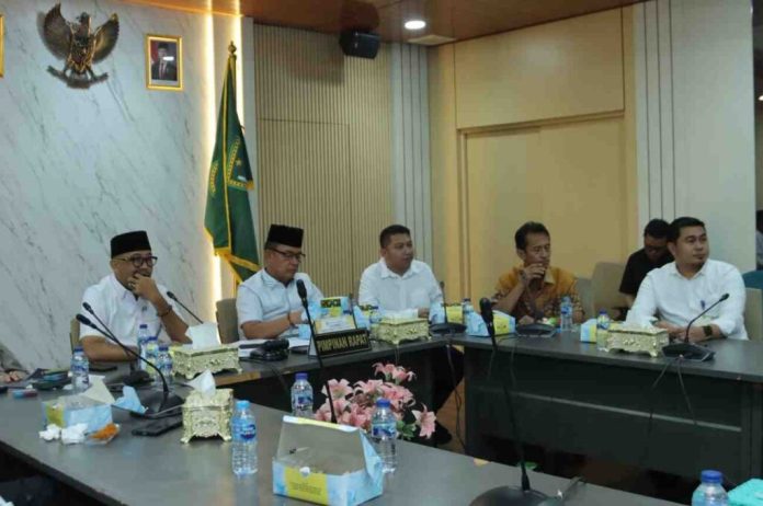 Wakil Ketua I DPRD Kota Batam, Aweng Kurniawan dari Fraksi Partai Gerindra pimpin Banggar Susun Jadwal Pembahasan KUA/PPAS APBD 2027. Foto : ist