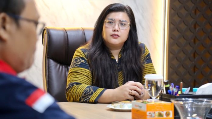 Anggota/Deputi Bidang Pelayanan Umum BP Batam, Ariastuty Sirait. Foto : ist